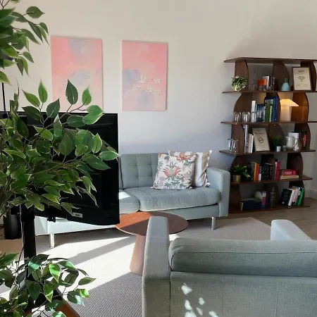 Appartement La Bella Am Maggiore Mit Ufernaehe *